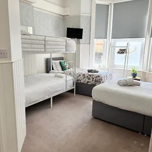  Guest house La Di Da Town United Kingdom