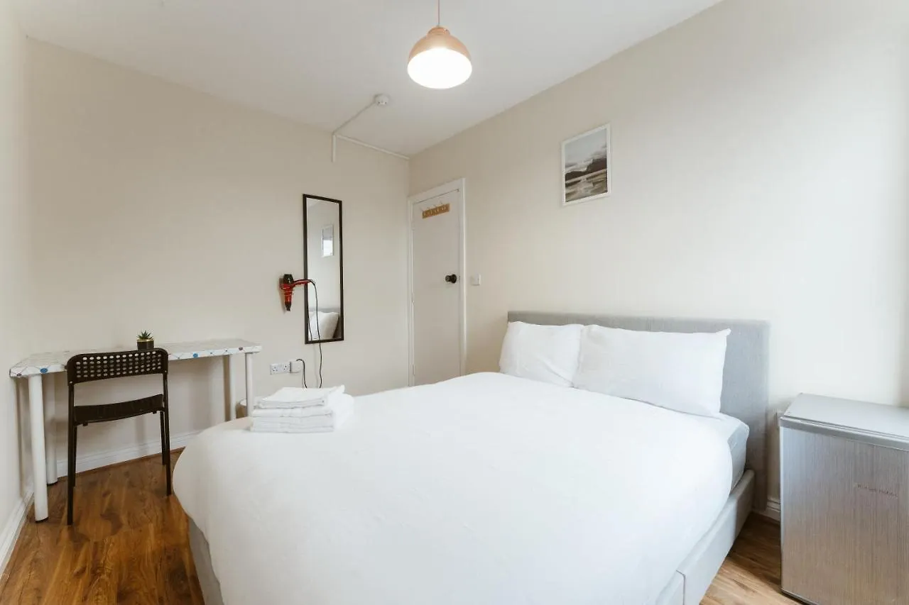 Hostel Mile End Rooms 57A London